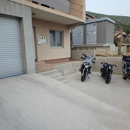 N&n 아파트 모스타르